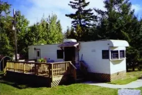 Photograph of Arnold's Landing Resort, Drummond Island