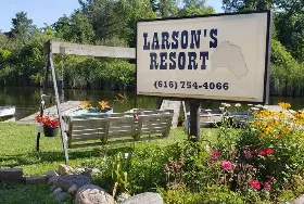 Photograph of Larson's Resort, Greenville
