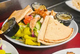 Photograph of Ike's Restaurant, Sterling Heights