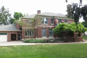 Photograph of Peaches Bed & Breakfast, Grand Rapids