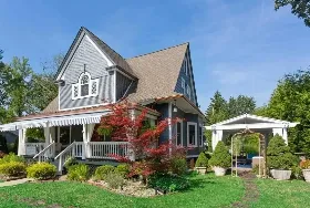 Photograph of Three Oaks Inn, Three Oaks