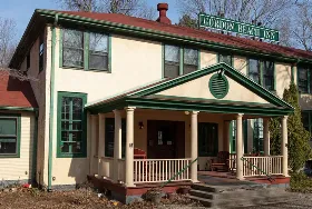 Photograph of Gordon Beach Inn, Union Pier