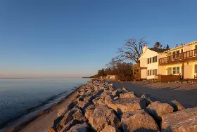 Photograph of Huron House Bed and Breakfast, Oscoda