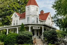 Photograph of The Kingsley House, Fennville