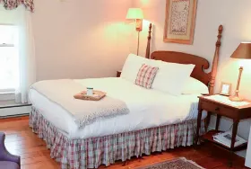 Photograph of Beechwood Manor Inn & Cottage, Saugatuck