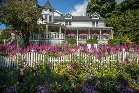 Photograph of Metivier Inn, Mackinac Island