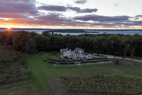 Photograph of Grey Hare Inn, Traverse City