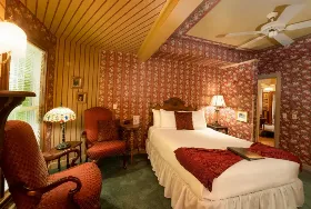 Photograph of Yelton Manor Bed & Breakfast, South Haven