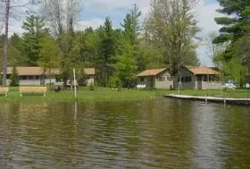 Photograph of River Cabins, Atlanta