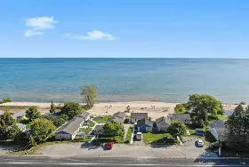 Photograph of Barefoot Beach Resort, Oscoda