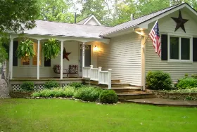 Photograph of Tccottage.com, Traverse City