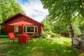 Photograph of Cedars Resort, Central Lake