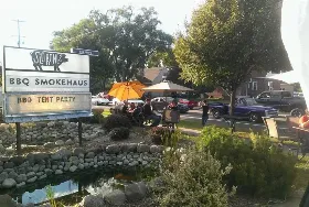 Photograph of Slo’ Bones Bbq Smokehaus, Frankenmuth
