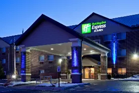 Photograph of Holiday Inn Express, Woodbury