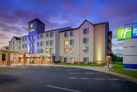 Photograph of Holiday Inn Express, Coon Rapids