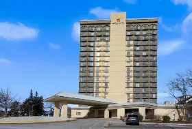 Photograph of La Quinta Inn & Suites, Bloomington