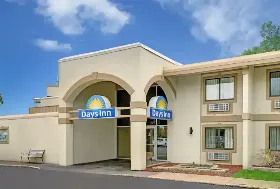 Photograph of Days Inn, Bloomington