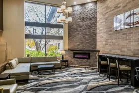 Photograph of Quality Inn, Bloomington
