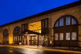 Photograph of Best Western Bandana Square, Saint Paul