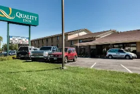 Photograph of Quality Inn, Savage