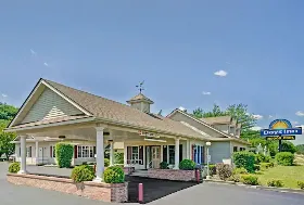 Photograph of Days Inn,