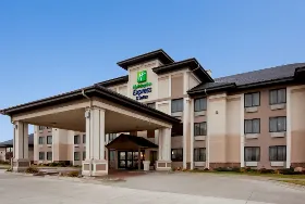 Photograph of Holiday Inn Express, Worthington