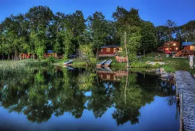 Photograph of Richardson's Shangri-la Resort, Orr