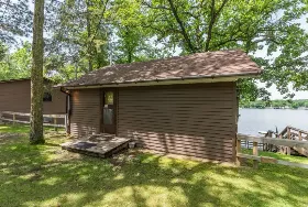 Photograph of Point Narrows Resort, Lake Shore