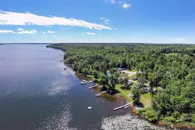 Photograph of Rising Eagle Resort, Talmoon