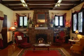Photograph of The Pillar Inn, Cold Spring