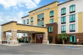 Photograph of Comfort Inn, Biloxi