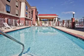 Photograph of Holiday Inn Express, Forest