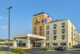Photograph of Comfort Suites, Gulfport