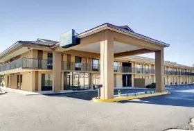 Photograph of Quality Inn, Richland