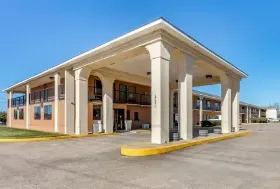 Photograph of Econo Lodge, Greenville