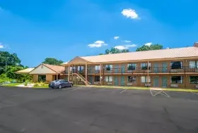 Photograph of Quality Inn, Corinth