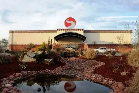 Photograph of Golden Moon Hotel and Casino, Choctaw