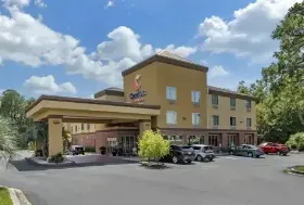 Photograph of Comfort Suites, Biloxi