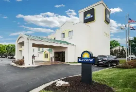 Photograph of Days Inn, Blue Springs