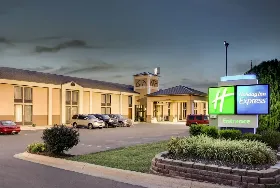 Photograph of Holiday Inn Express, Marshfield