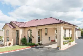 Photograph of Super 8, Branson