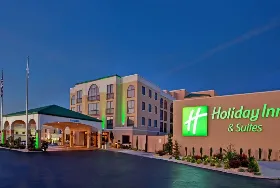 Photograph of Holiday Inn & Suites Springfield - I-44, Springfield