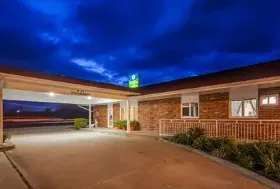 Photograph of Best Western Acorn Inn, Cameron