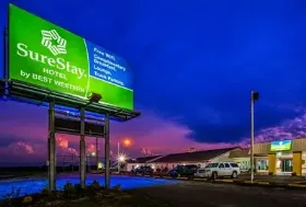 Photograph of SureStay Hotel, Higginsville