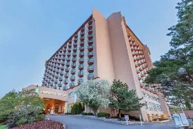 Photograph of Embassy Suites, Kansas City