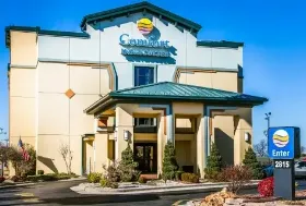 Photograph of Comfort Inn, Springfield