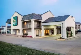 Photograph of Econo Lodge,