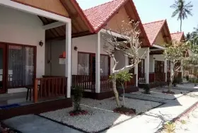Photograph of Spinning Wheel Inn, Branson