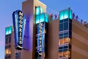 Photograph of Moonrise Hotel, Saint Louis