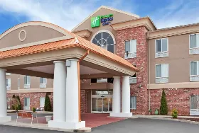 Photograph of Holiday Inn Express, Farmington